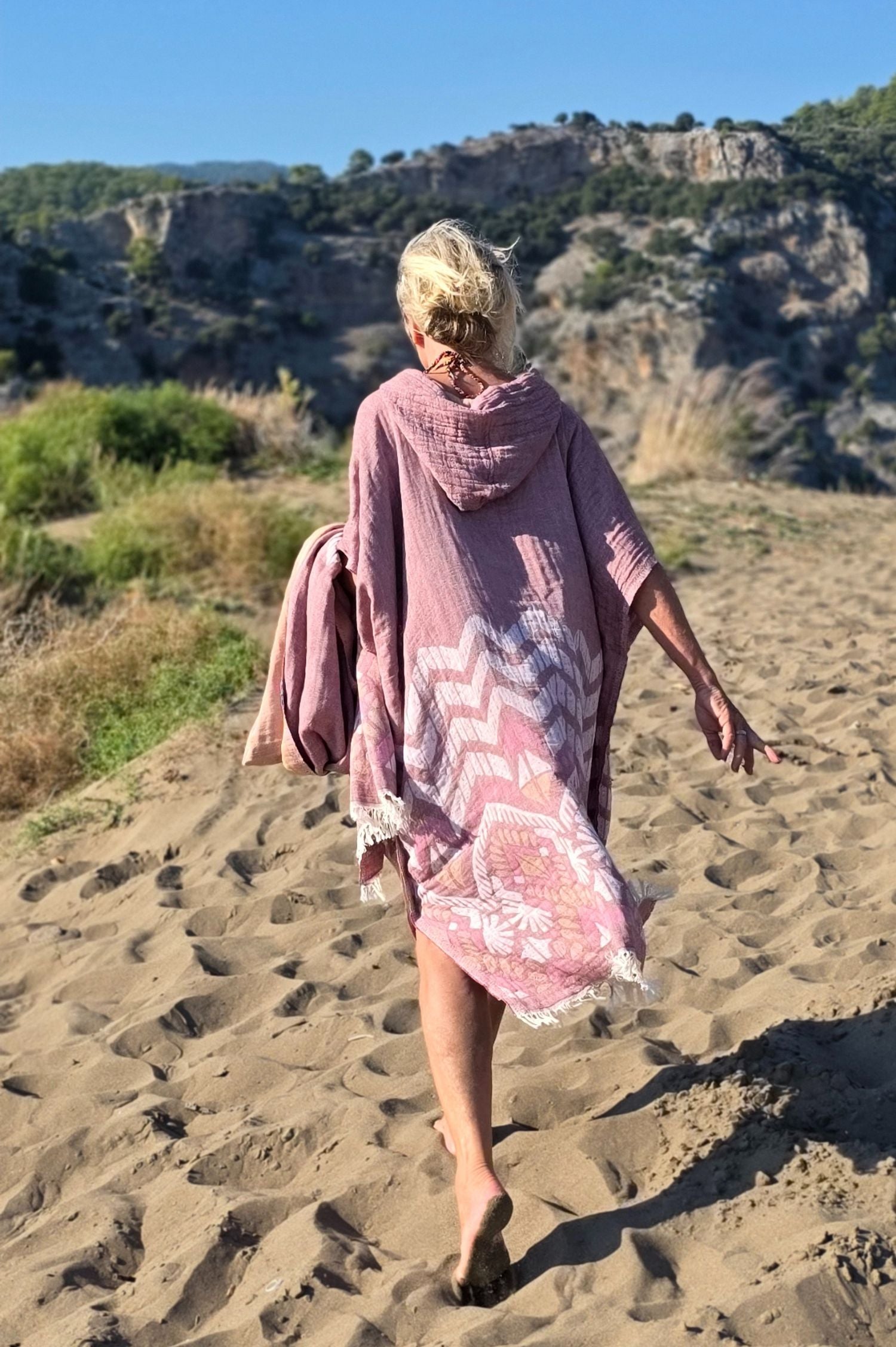 strand poncho bordeau 