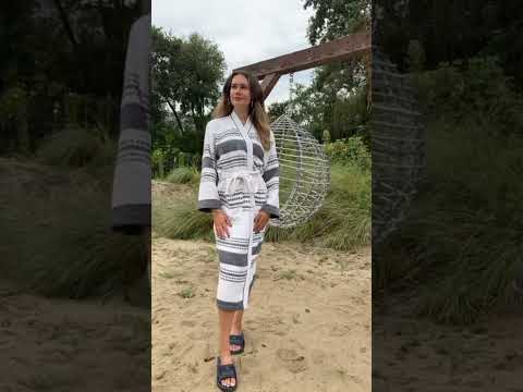 Damesbadjas Met Sterren, Verkrijgbaar In De Maten: S/M - L/XL En In De Maten S M L Xl En In De Kleuren Antraciet Wit Damesbadjas Met Sterren, Verkrijgbaar In De Maten: S/M - L/XL En In De Maten S M L Xl En In De Kleuren Antraciet Wit