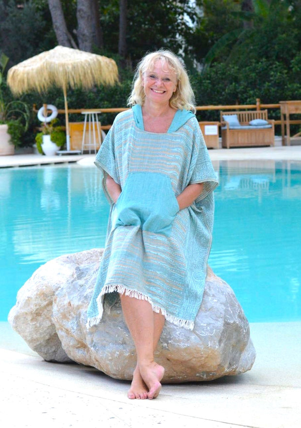 Women's surf poncho, sauna poncho or beach poncho - SYMA